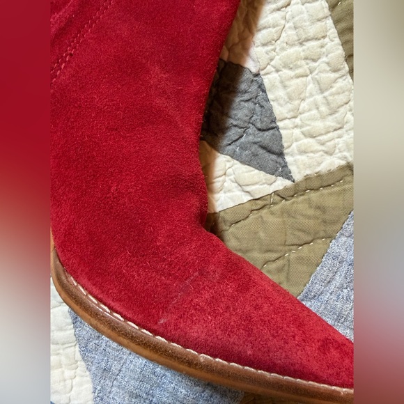 Matisse Limited Edition Caty Star Studded Red Suede Boots: Size 8 - Picture 11 of 13